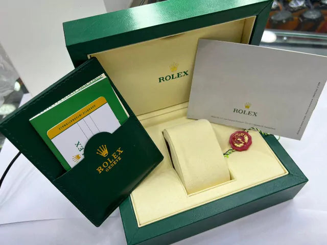 ROLEX SUBMARINER PREMIUM